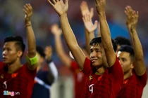 Video: Bùi Tiến Dũng 2 lần cứu thua giúp Việt Nam giữ sạch lưới