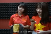 Video: Gái xinh với clip chế "Người lạ ơi" cổ vũ U23 Việt Nam