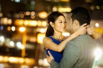 Nhìn thấy ảnh vợ với trai lạ, tôi nổi điên làm việc mất khôn