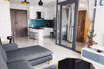 Thăm nhà mới "tậu" hiện đại của em gái Angela Phương Trinh