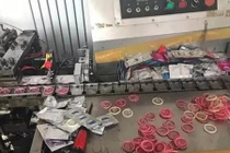 Trung Quốc triệt phá đường dây sản xuất bao cao su giả