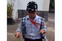 Video: Báo Tây sửng sốt với cậu bé Việt Nam chơi yo-yo “như thần”