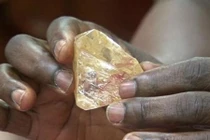 Người dân châu Phi và nỗi ám ảnh "lời nguyền kim cương"