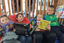 Hãy đưa con đến kiểm tra thị lực trước khi quá muộn