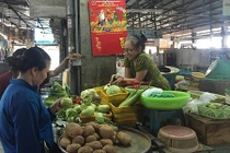 Đỏ mắt tìm rau muống khắp chợ Sài Gòn không ra