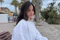 Phong cách đời thường của nữ vận động viên bơi lội đội tị nạn