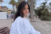 Phong cách đời thường của nữ vận động viên bơi lội đội tị nạn