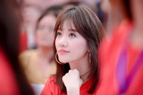 Bí quyết trang điểm ‘không tuổi’ của bà xã Trấn Thành