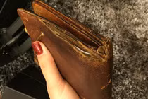 Giữ 5 món đồ này trong nhà chẳng trách nghèo mạt kiếp