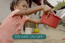 Video: Đã dốt tiếng Anh còn thích 'troll' em gái và cái kết cười rung rốn