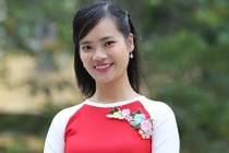 Cô giáo trẻ nhờ cộng đồng mạng tìm ân nhân 14 năm trước