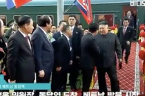 Video: Phiên dịch của ông Kim Jong -un bất ngờ nổi tiếng trong 1 nốt nhạc