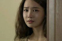 Về quê chồng ăn cưới, vợ sốc khi chồng “tòm tem” cô hàng xóm