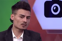 Video: “Người lạ ơi”, “Em gái mưa” qua giọng hát thật của Hoa Vinh