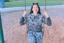 Phát hiện chi tiết “lạ” khi Phạm Hương khoe cuộc sống ở Mỹ