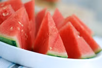 Những người này tuyệt đối không được ăn dưa hấu