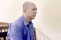 Gã đàn ông đốt người tình được giảm án