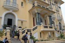 Dinh thự 99 cửa và lời đồn "con ma nhà họ Hứa" nổi tiếng Sài Gòn