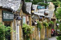 Khám phá ngôi làng đẹp như trong chuyện cổ tích ở Nhật Bản