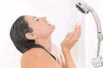 Những lưu ý khi tắm gội ngày nắng nóng, cẩn thận kẻ đột tử