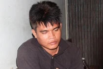 Bóp cổ người tình đến chết rồi gọi điện cho mẹ ruột để báo tin