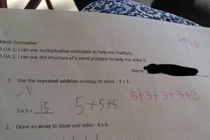 Bài toán lớp 3 và cách chấm điểm của giáo viên khiến CĐM tranh cãi dữ dội