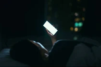 Tin nhắn anh ấy gửi cho vợ cũ khiến tôi quặn thắt lòng