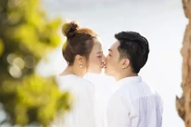 BST nụ hôn của vợ chồng Cường Đô La, xem mà "ngại quá đi"