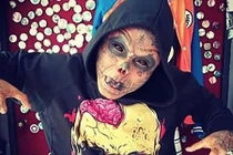 Dị nhân 'hộp sọ sống' tiếp tục gây sốc