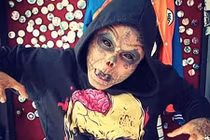 Dị nhân 'hộp sọ sống' tiếp tục gây sốc