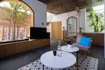 Chìm đắm vào không gian nhiệt đới trong ngôi nhà "độc" ở Đà Nẵng