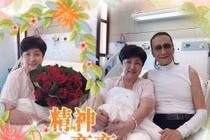 Cha Tạ Đình Phong 82 tuổi yêu lại vợ cũ sau 43 năm ly hôn