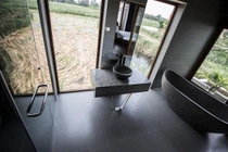 Sau 10 năm bôn ba, con trai xây nhà 150m2 ở quê báo hiếu mẹ