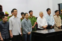 Vụ bắn chết 3 người: Đặng Văn Hiến lĩnh án tử, người dân phản đối