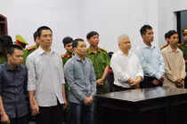 Vụ bắn chết 3 người: Đặng Văn Hiến lĩnh án tử, người dân phản đối