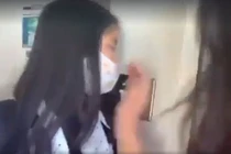 Hai cô gái gọi nữ sinh gốc Việt là virus Covid-19 gây phẫn nộ