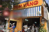 Hé lộ đặc điểm nhận dạng của tên cướp tiệm vàng ở Bình Dương