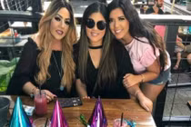 Bà ngoại 45 tuổi trẻ trung như thiếu nữ đôi mươi khiến bao người ngỡ ngàng