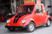 Video: Nam sinh trường huyện chế ô tô chạy bằng năng lượng mặt trời