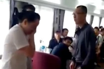 Bị giam vì hành hung nhân viên phục vụ tàu ở Trung Quốc