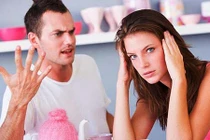 Là vợ, tôi có bắt buộc phải làm theo ý chồng?