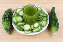 4 công thức làm đẹp, trị mụn ẩn dưới da từ mướp đắng đơn giản