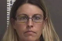 Xét xử cô giáo dụ nam sinh quan hệ tình dục trên đường sỏi