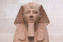 Pharaoh nữ tiếm quyền, giả làm đàn ông vĩ đại nhất Ai Cập cổ đại