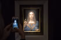 Nhiều điều khó hiểu trong việc mua bán bức tranh giá kỷ lục của Leonardo da Vinci