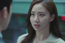 Vợ cao tay xử lý nhân tình của chồng khiến ả quỳ xuống xin tha