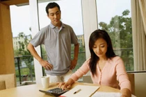 Ngột ngạt khi sống với chồng gia trưởng