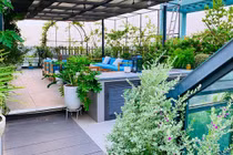 Penhouse phong cách châu Âu, có khu vườn chân mây của bà mẹ Hà thành