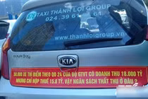 Lý giải dòng chữ gây tò mò gắn phía sau hàng loạt xe taxi ở Hà Nội