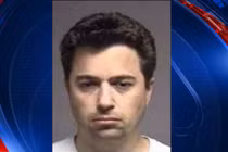 "Công dân mẫu mực" lộ mặt gã bệnh hoạn chuyên dụ dỗ bé gái